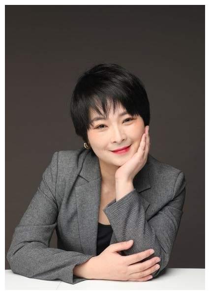 杨蕾大开大合的霸王花元气十足的体验派