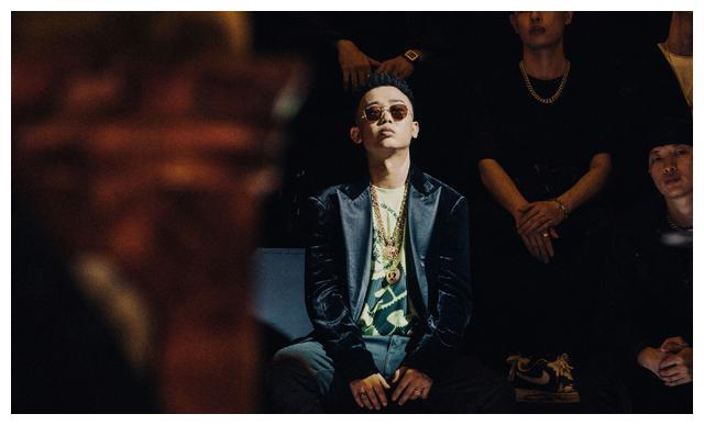 《中国新说唱》刚刚结束,gai带威尔卫视晚会,分蛋糕不是嘴上说