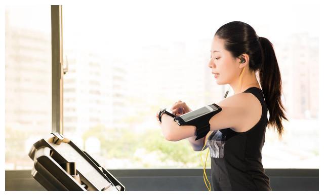 我老婆27岁每晚跑步,身体变差了不说,还变老了,这怎么回事?休闲区蓝鸢梦想 - Www.slyday.coM 我老婆27岁每晚跑步,身体变差了不说,还变老了,这怎么回事?休闲区蓝鸢梦想 - Www.slyday.coM