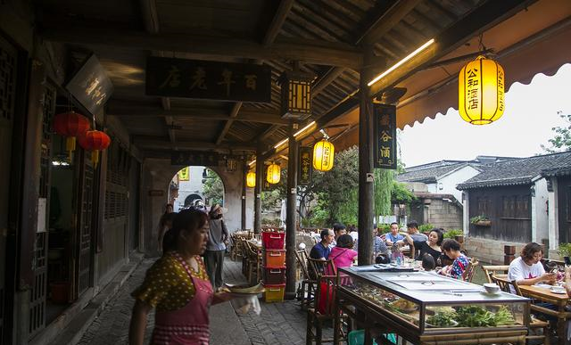 中国这五座古镇藏着你的理想生活，有的闻名遐迩，有的鲜为人知休闲区蓝鸢梦想 - Www.slyday.coM