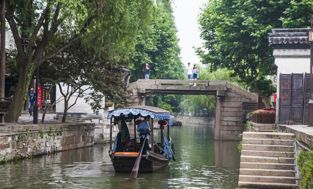 中国这五座古镇藏着你的理想生活，有的闻名遐迩，有的鲜为人知休闲区蓝鸢梦想 - Www.slyday.coM