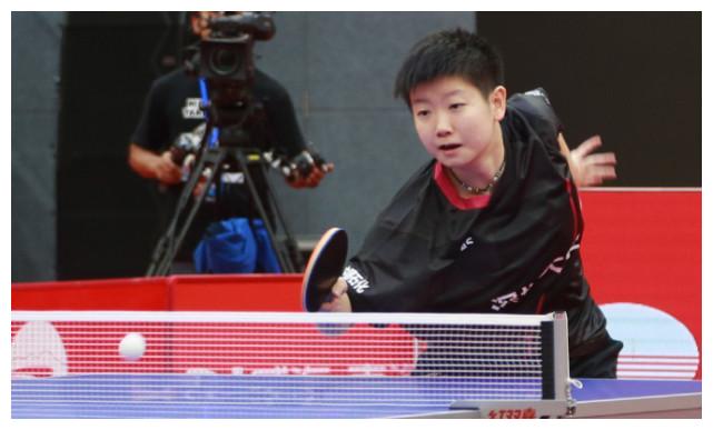 孙颖莎单挑陈梦、王曼昱，世界第2对世界第1、第4，许昕VS樊振东休闲区蓝鸢梦想 - Www.slyday.coM