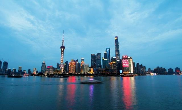看中国第一大城市上海，再看<a href=