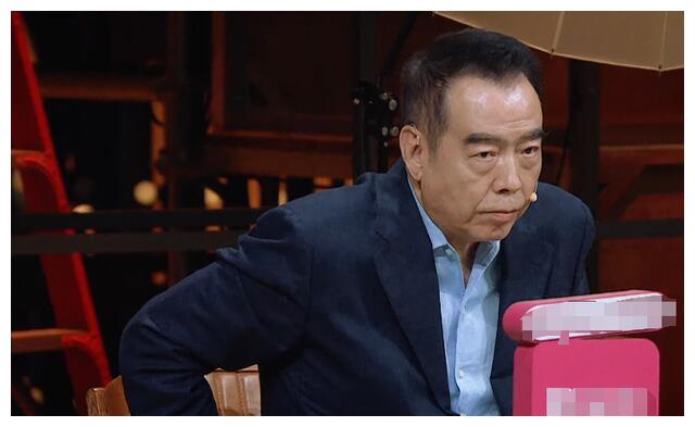 尔冬升现场被气到罢录,看到赵薇陈凯歌的不同反应,不和太明显