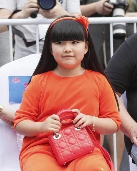 有种整容叫王诗龄长大曾因身材肥胖上热搜如今瘦到不敢认