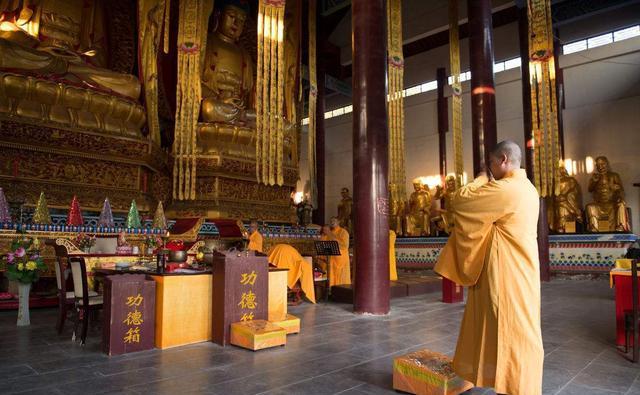 第一次去寺庙拜佛,需要提前了解这4点禁忌,大部分人都不知道_高清图集