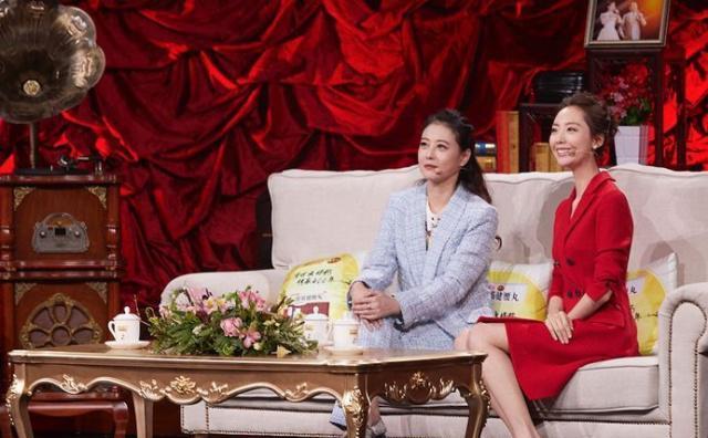 新倚天屠龙记陶珞依丁敏君古典之外时尚一面