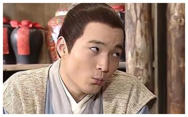 42岁的吕轻侯变成什么样了照样可以一本正经地搞笑