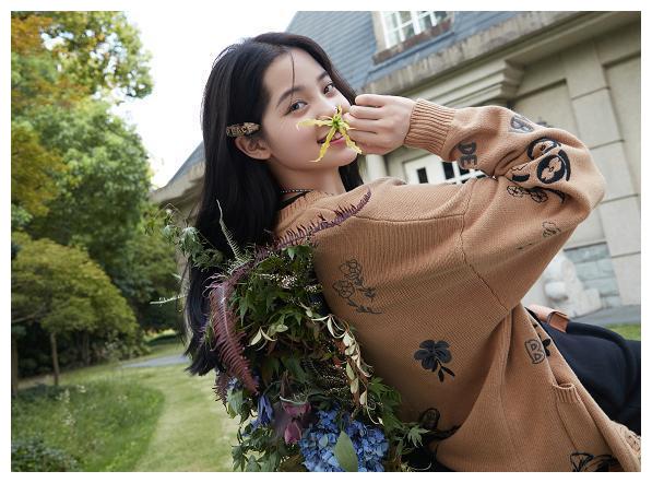 欧阳娜娜姐姐新戏开播,欧阳妮妮演技尴尬,网上嘲讽一片!