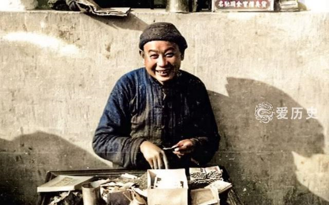 抗战胜利时尽情欢庆的上海彩照 心中洗尽国耻的喜悦溢于言表休闲区蓝鸢梦想 - Www.slyday.coM