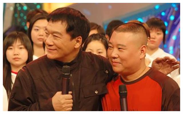 他是郭德纲的恩人,他到底为郭德纲做了什么?让他如此感恩戴德!休闲区蓝鸢梦想 - Www.slyday.coM 他是郭德纲的恩人,他到底为郭德纲做了什么?让他如此感恩戴德!休闲区蓝鸢梦想 - Www.slyday.coM