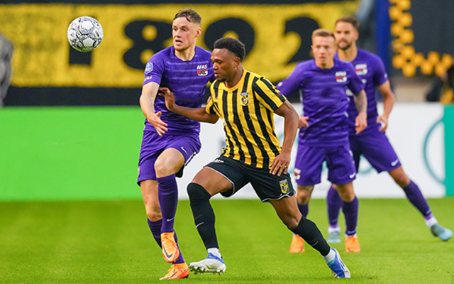 荷甲维迪斯占据先机艾尔克马尔次回合能否逆转翻盘