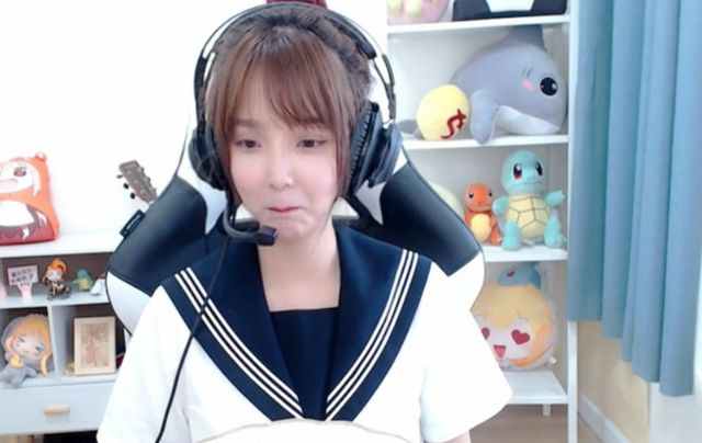 lol小米粥开启心动挑战面对这两款男生毫无抵抗力还两眼放光