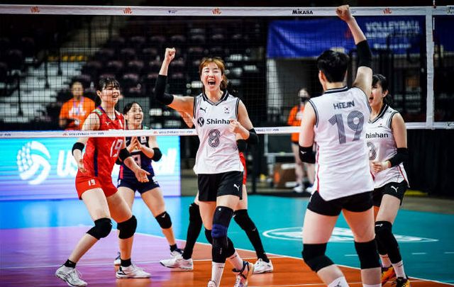 日本女排零封<a href=