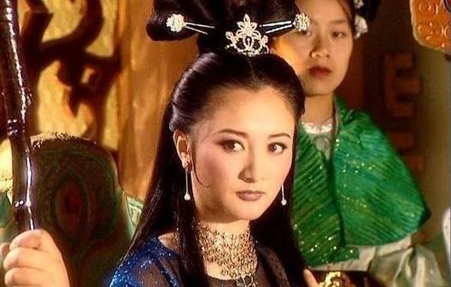 86版西游记中,虞梦的白面美后有4个造型,蝉翼装竟可媲美苏妲己