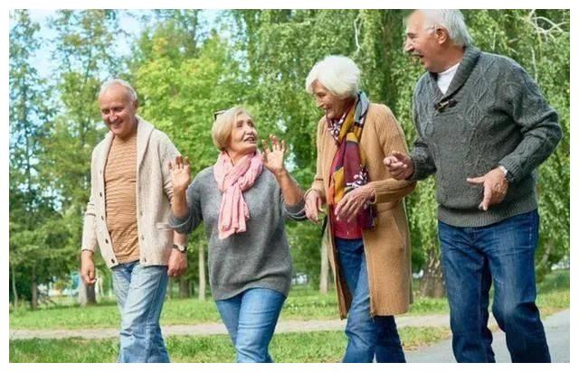 长期散步真的有利于身体健康吗?散步时,这4点要记牢,了解一下休闲区蓝鸢梦想 - Www.slyday.coM 长期散步真的有利于身体健康吗?散步时,这4点要记牢,了解一下休闲区蓝鸢梦想 - Www.slyday.coM