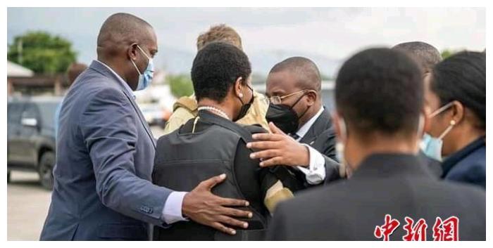 海地总统葬礼即将举行 出生地附近发生暴力示威活动