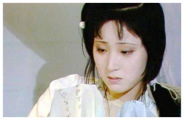 林黛玉临死前,为何如此狠心将诗稿全部焚尽,一篇也不留给宝玉__财经