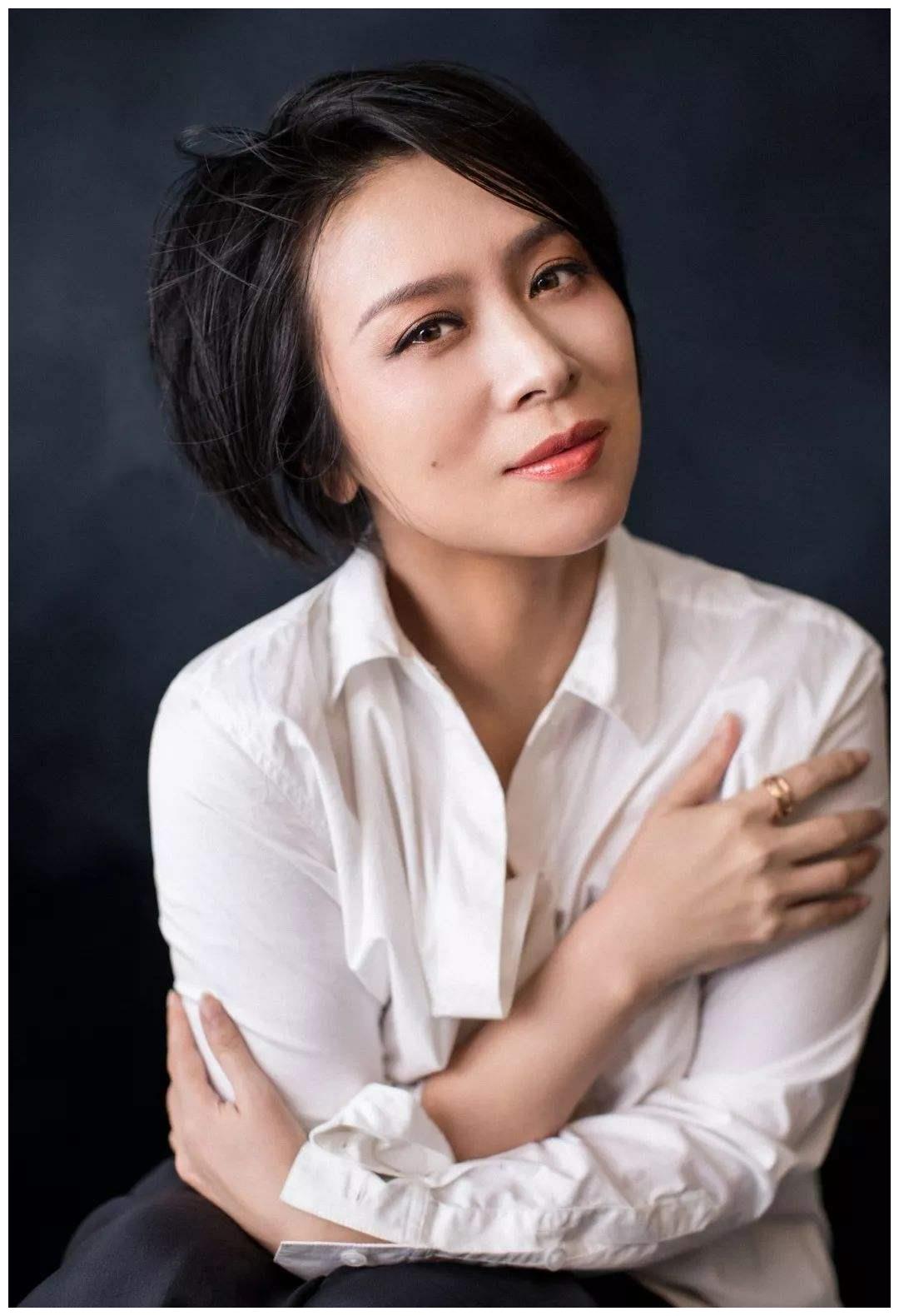 《安家》中的美女演员涂凌,今47岁长相神似海清,演年轻妈妈获赞