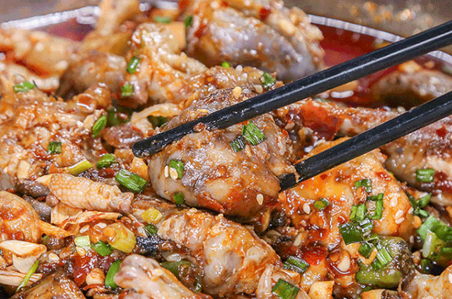 红烧大闸蟹只只爆黄,一年吃一次