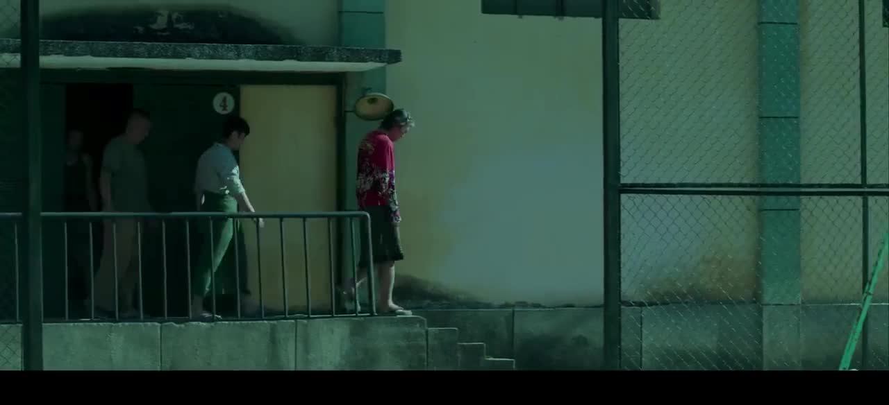 活着再见:仇人见面分外眼红,赵振鹏带人向秦川要交代!