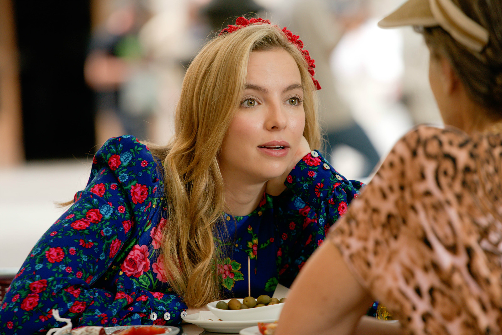 《杀死伊芙》第三季首播,获9.3的高分,美剧版"巩俐战唐嫣"