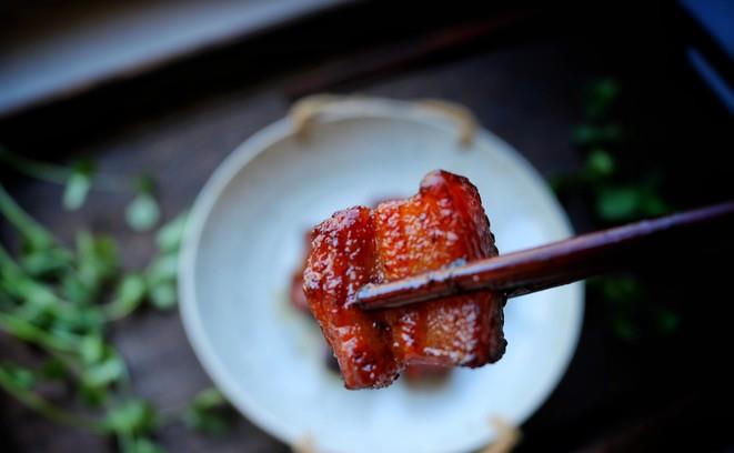 曾经的珍馐美食,现在的寻常佳肴,家常"红烧肉"软糯中回味肥美