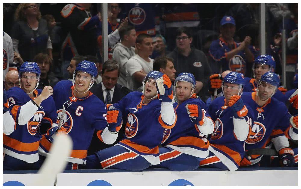 31队奖项之纽约岛人:巴扎尔最佳无悬念 真核竟是西齐卡斯?