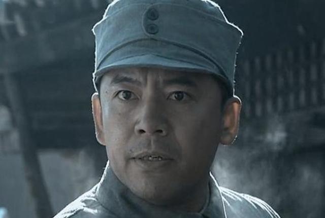 《亮剑》李云龙被降为营长乐得逍遥,赵刚一句话让人笑翻|李云龙|赵刚