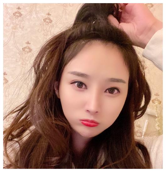 歪歪起诉沈曼赔偿近1亿冕加电母不结账王冕怒怼一分没有