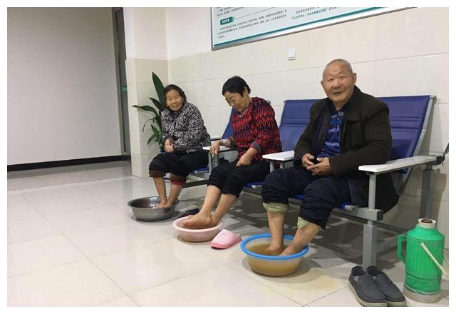 钟南山：人过“不惑之年”，牢记3懒、2饥、1勤，长寿也许眷恋你休闲区蓝鸢梦想 - Www.slyday.coM