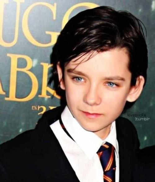 阿沙·巴特菲尔德:一个从漫画中走出来的王子__财经头条