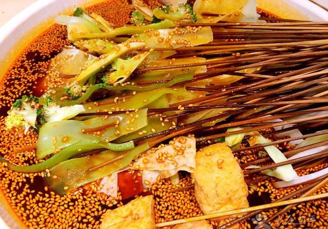 四川特色小吃,钵钵鸡__财经头条