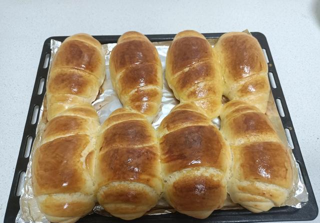 一下午将近四个小时做了八个面包