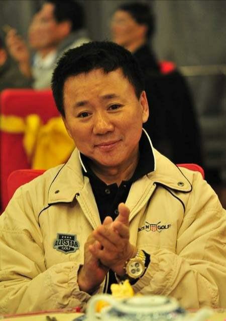 说句题外话,如果洛桑没出事,他很有可能会拜尹博林的弟弟尹卓林为师,"