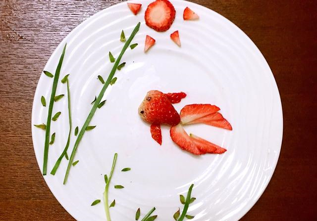 孩子不爱吃水果,做成拼图试试?