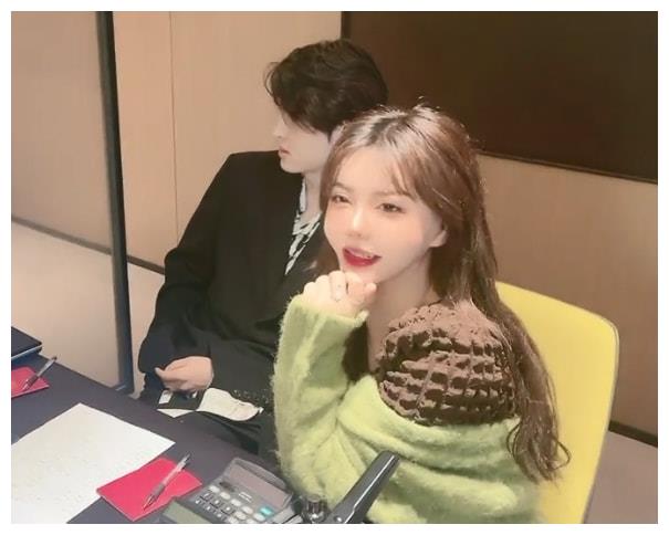 韩安冉宣布暂时停播,朝天鼻成讨论焦点,网友:可惜了休闲区蓝鸢梦想 - Www.slyday.coM 韩安冉宣布暂时停播,朝天鼻成讨论焦点,网友:可惜了休闲区蓝鸢梦想 - Www.slyday.coM