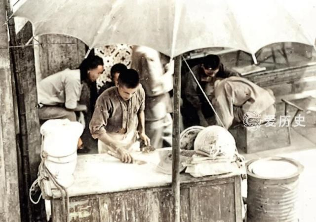 抗战胜利时尽情欢庆的上海彩照 心中洗尽国耻的喜悦溢于言表休闲区蓝鸢梦想 - Www.slyday.coM