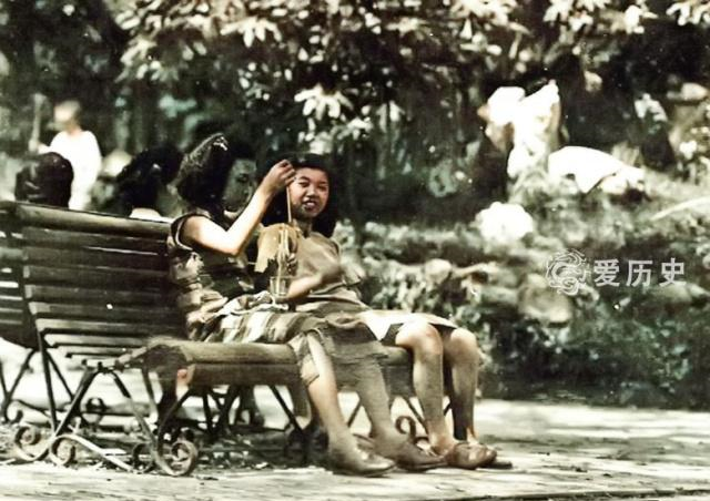 抗战胜利时尽情欢庆的上海彩照 心中洗尽国耻的喜悦溢于言表休闲区蓝鸢梦想 - Www.slyday.coM