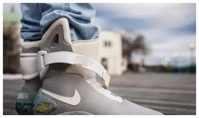 岳云鹏曾穿81万鞋子录节目?网友:是膨胀了吗?