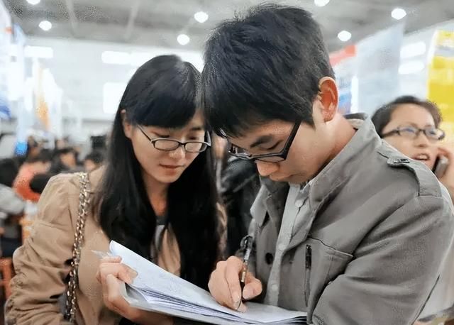 找工作时才明白，“民办本科”和公办专科的差距，幸好当初选对了休闲区蓝鸢梦想 - Www.slyday.coM