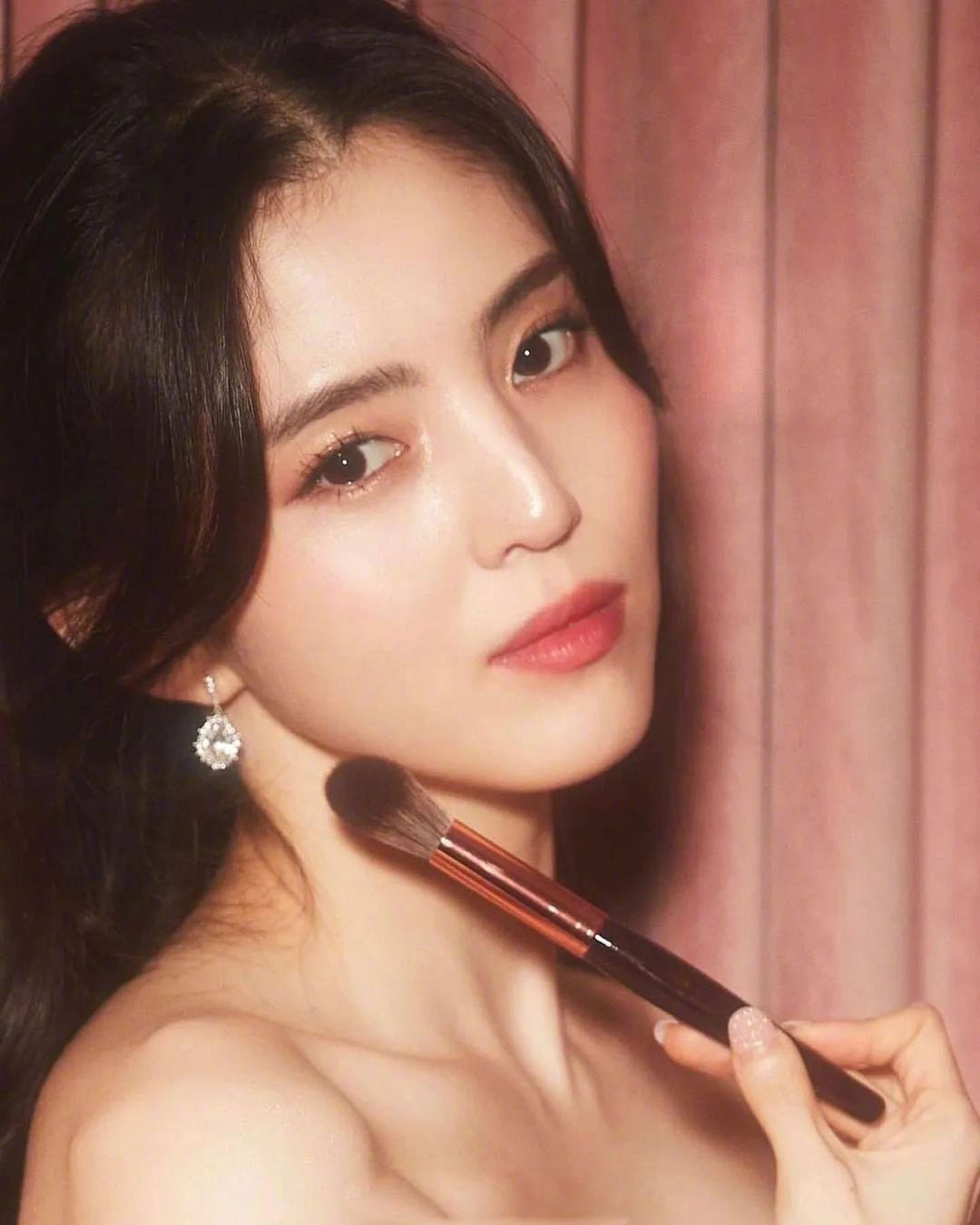 韩素希xthefashionawards英国时尚大奖白皙肤色