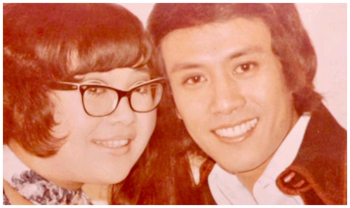 19年前罗文葬礼上邓光荣为何大骂刘銮雄而刘銮雄却不敢还口