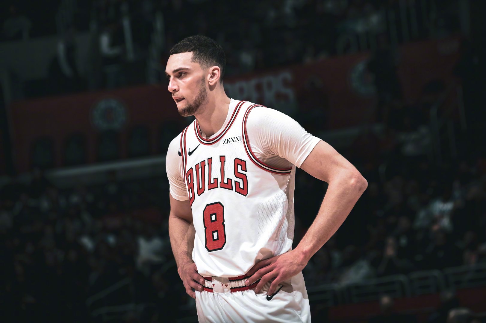 扣篮王拉文21分4.9板3.