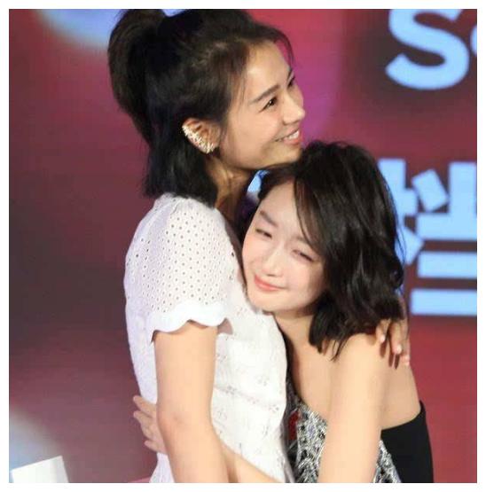 周冬雨真的单纯?节目中故意说出马思纯“生理缺陷”,还拒不道歉休闲区蓝鸢梦想 - Www.slyday.coM 周冬雨真的单纯?节目中故意说出马思纯“生理缺陷”,还拒不道歉休闲区蓝鸢梦想 - Www.slyday.coM