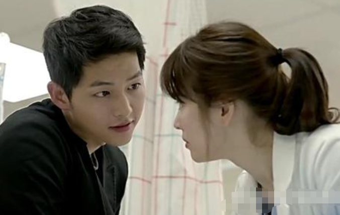 离婚后的?宋仲基推倒与宋慧乔婚房,重建新别墅,不想睹物思人?