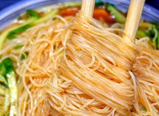 龙须粉丝怎么拌才好吃最销魂的凉拌菜酸辣龙须粉吃饱不胖