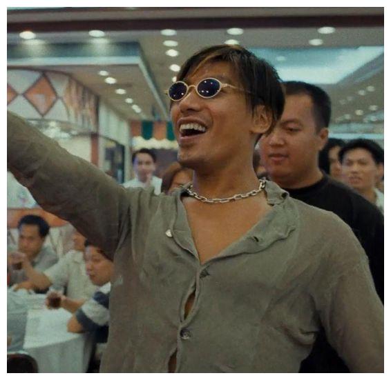 演过痞子的男星陈小春霸气吴彦祖迷人最后一位本色出演