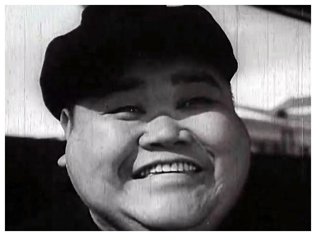 一胖一瘦两笑星黄金搭档无人比真正的喜剧大师曾比赵本山更