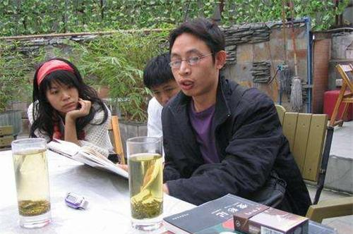 汶川地震时，第一个丢下学生独自逃跑的范美忠，现如今怎样了休闲区蓝鸢梦想 - Www.slyday.coM